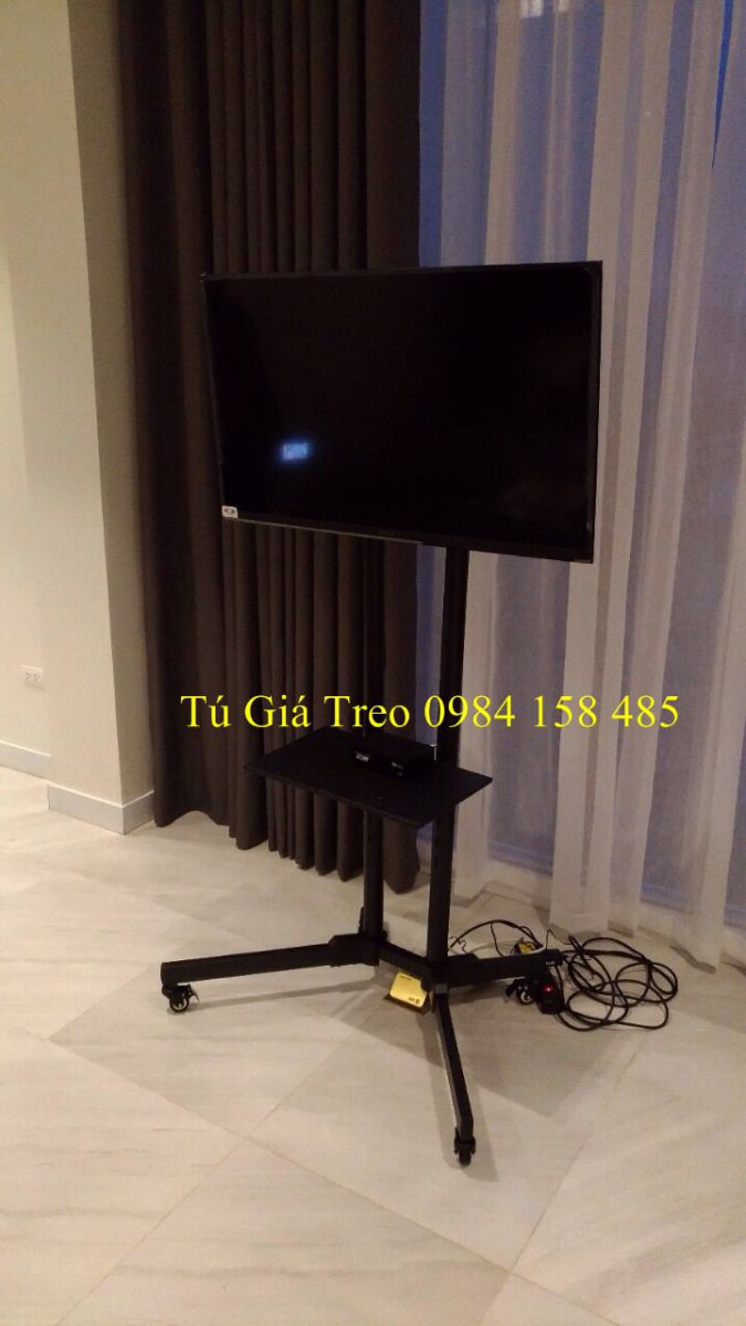 Giá treo tivi di động nhập khẩu DK1500 dùng cho tivi 32-65inch, màu đen, sơn tĩnh điện siêu bền